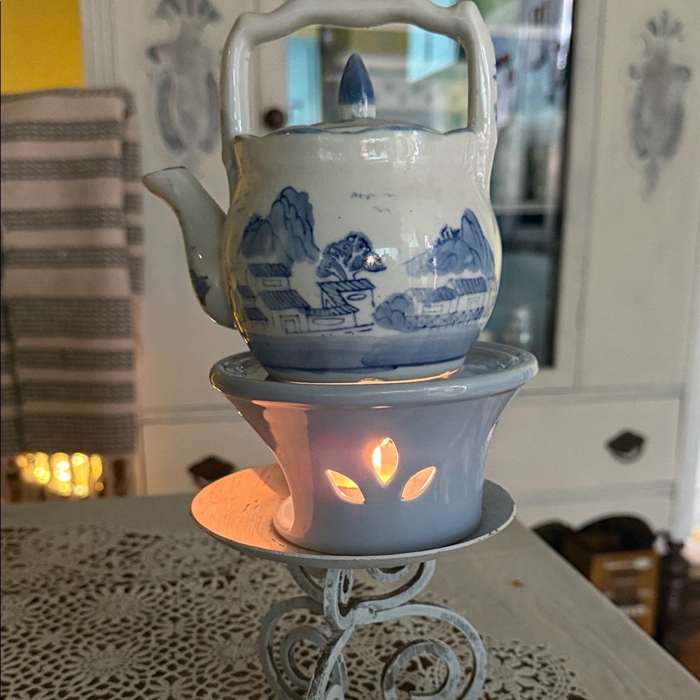 Blue Ceramic Candle tea pot warmer Holder - Picture 4 of 4